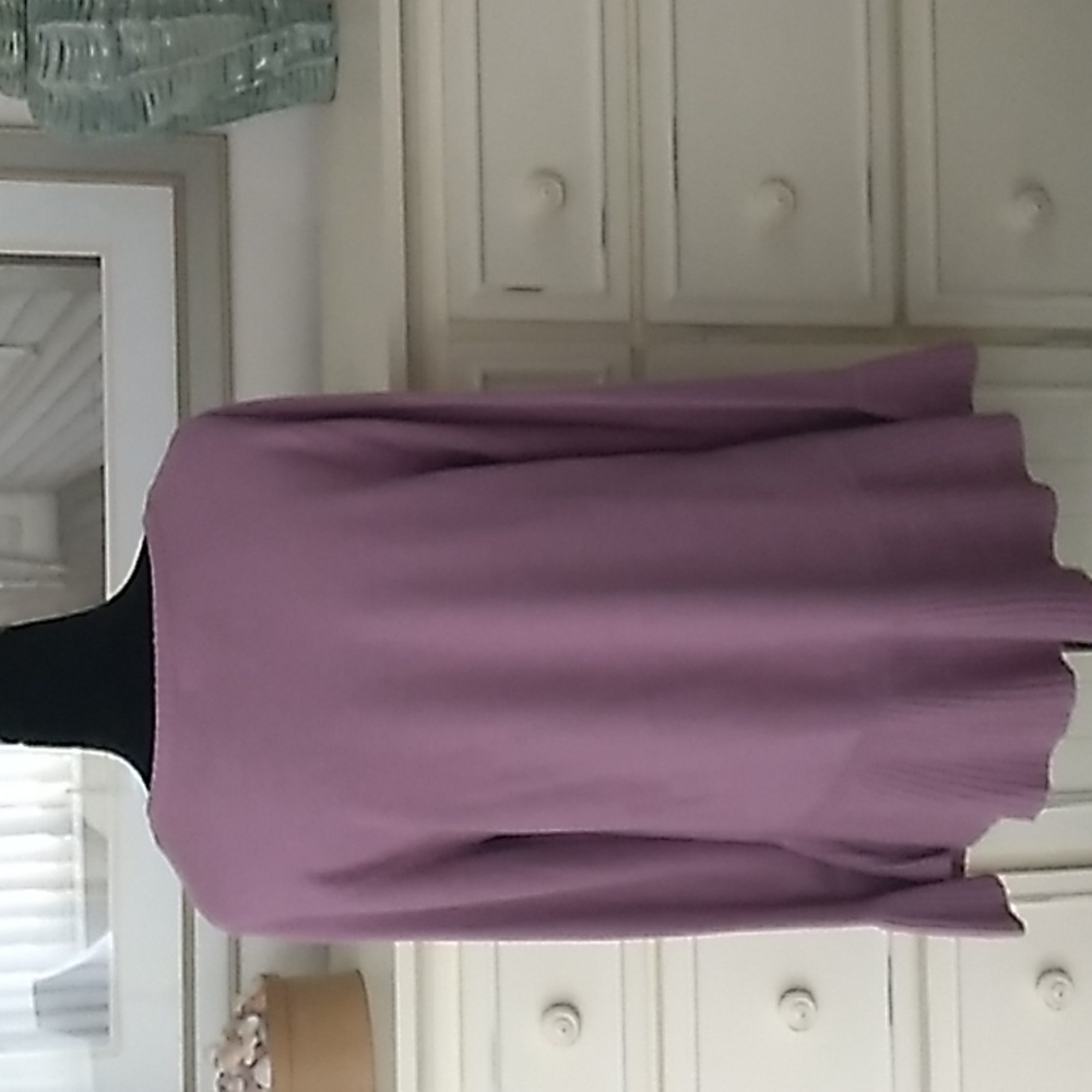 Long sleeve lightweight dusty rose sweater - Picture 2 of 4
